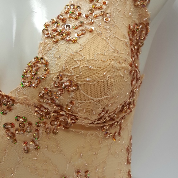 Beige Karina beaded crop top - Picture 4 of 9